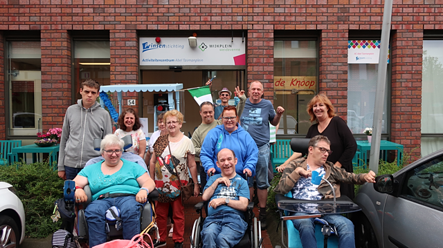 Geligelato IJscoman bij Prinsenstichting AC Abel Tasmanplein